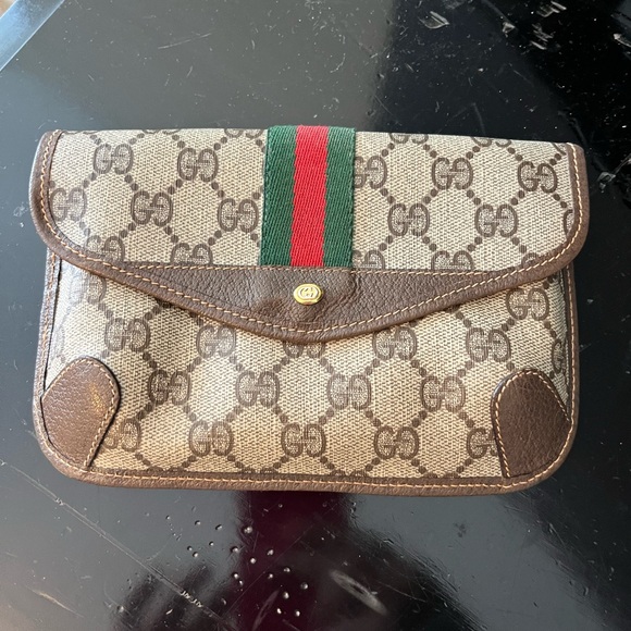 Small Gucci pouch - Picture 3 of 8